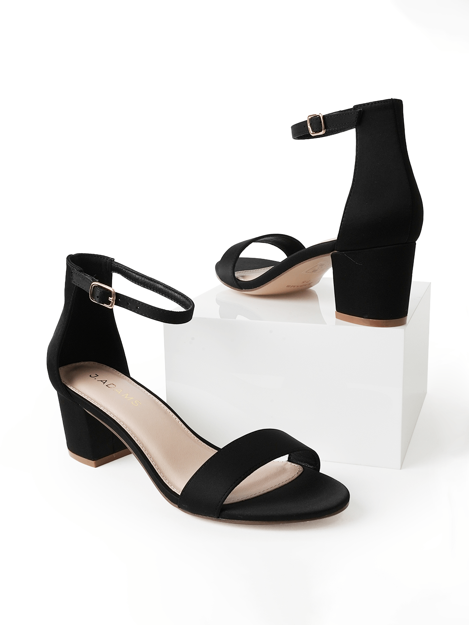 Shop Daisy by J.Adams