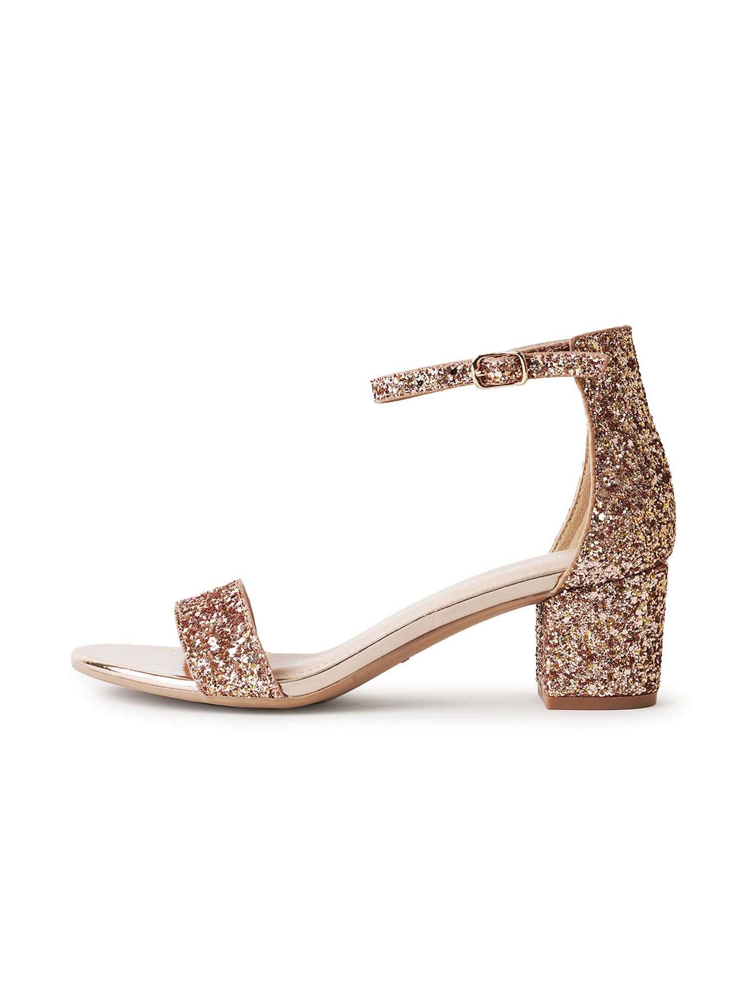 Shop Daisy by J.Adams