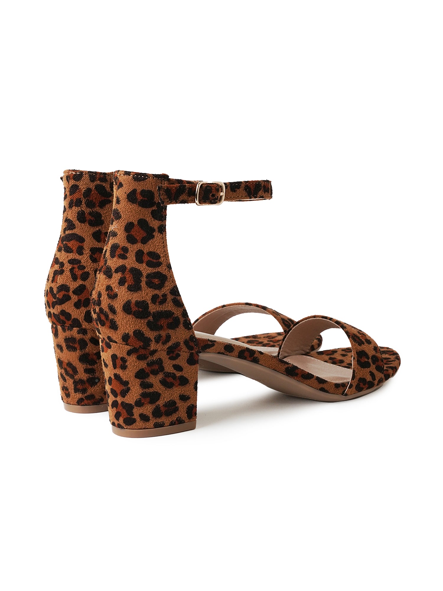 Shop Daisy by J.Adams