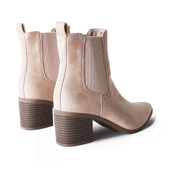Shop Andi by J.Adams
