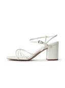 Camila | White