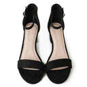 daisy-black