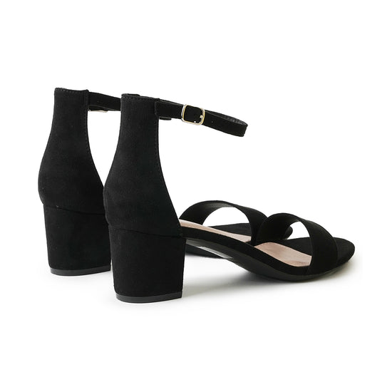 Shop Daisy by J.Adams