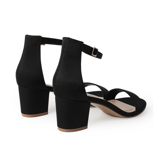 Shop Daisy by J.Adams