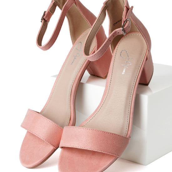 Shop Daisy by J.Adams