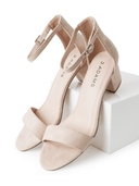 Shop Daisy by J.Adams