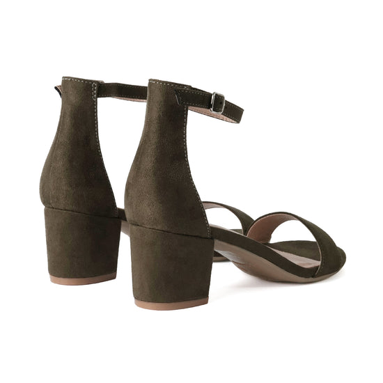 Shop Daisy by J.Adams