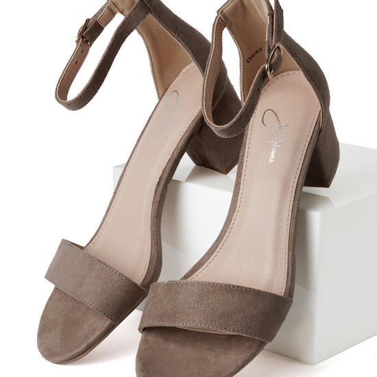 Shop Daisy by J.Adams