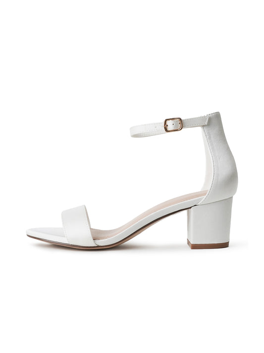 Shop Daisy by J.Adams