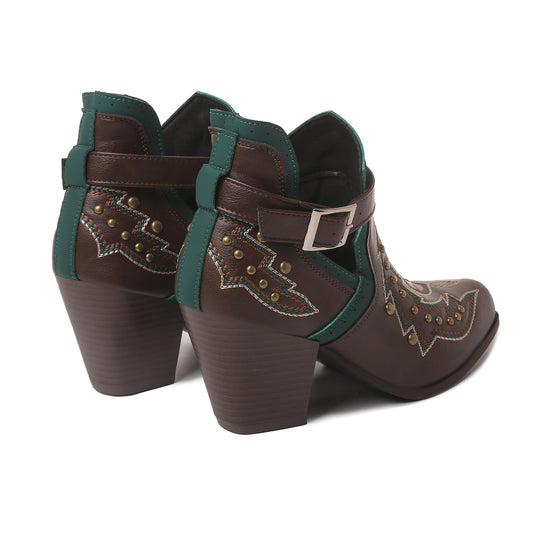 Shop Darla by J.Adams
