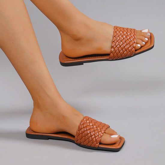 Shop Hannah by J.Adams