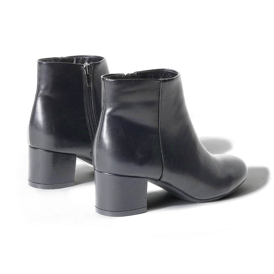 Shop Jody by J.Adams