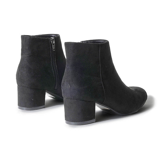 Shop Jody by J.Adams