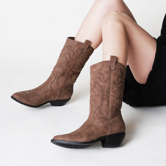 Shop Lasso by J.Adams