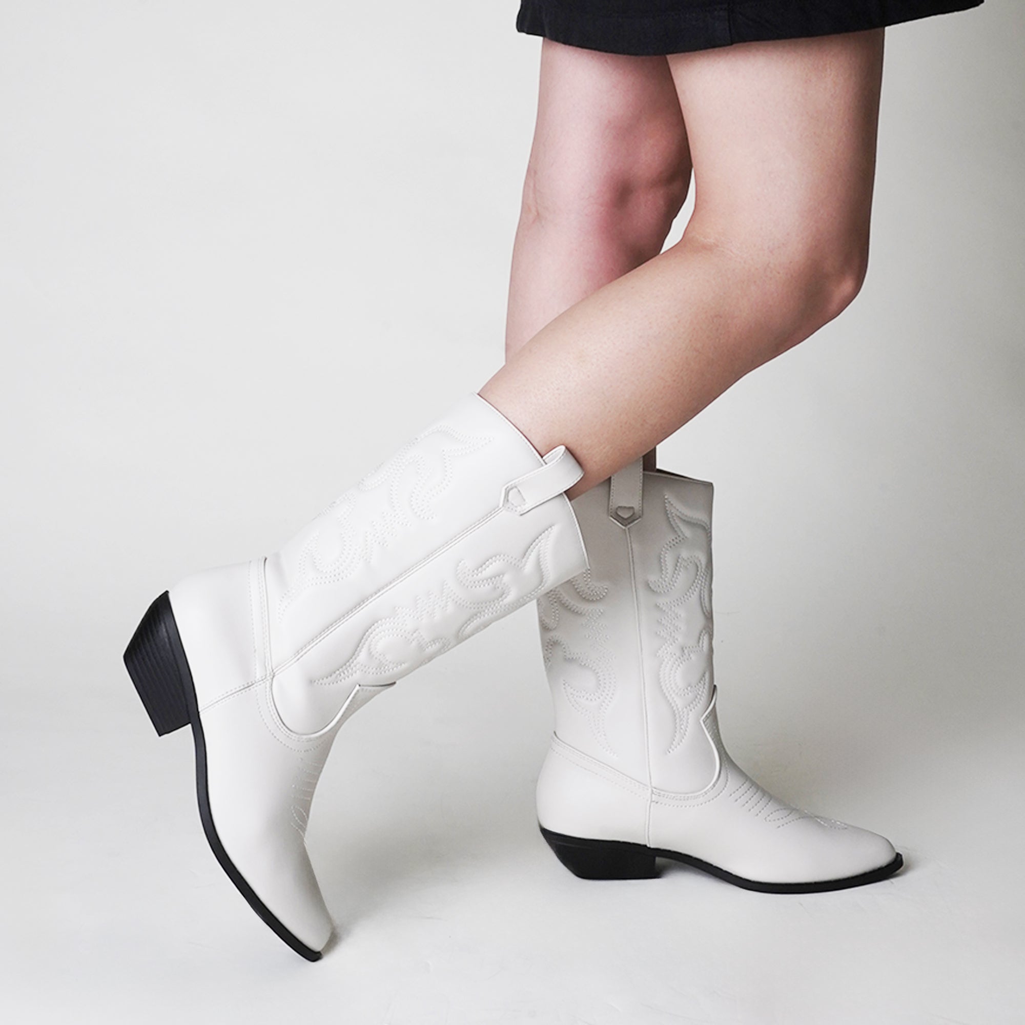 Lasso Chunky Heel Boots for Women | J.Adams