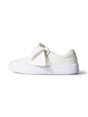 Wally | White