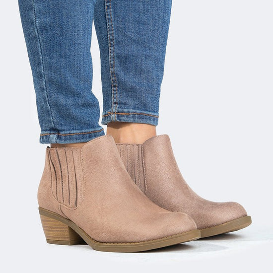 Shop Arlo by J.Adams